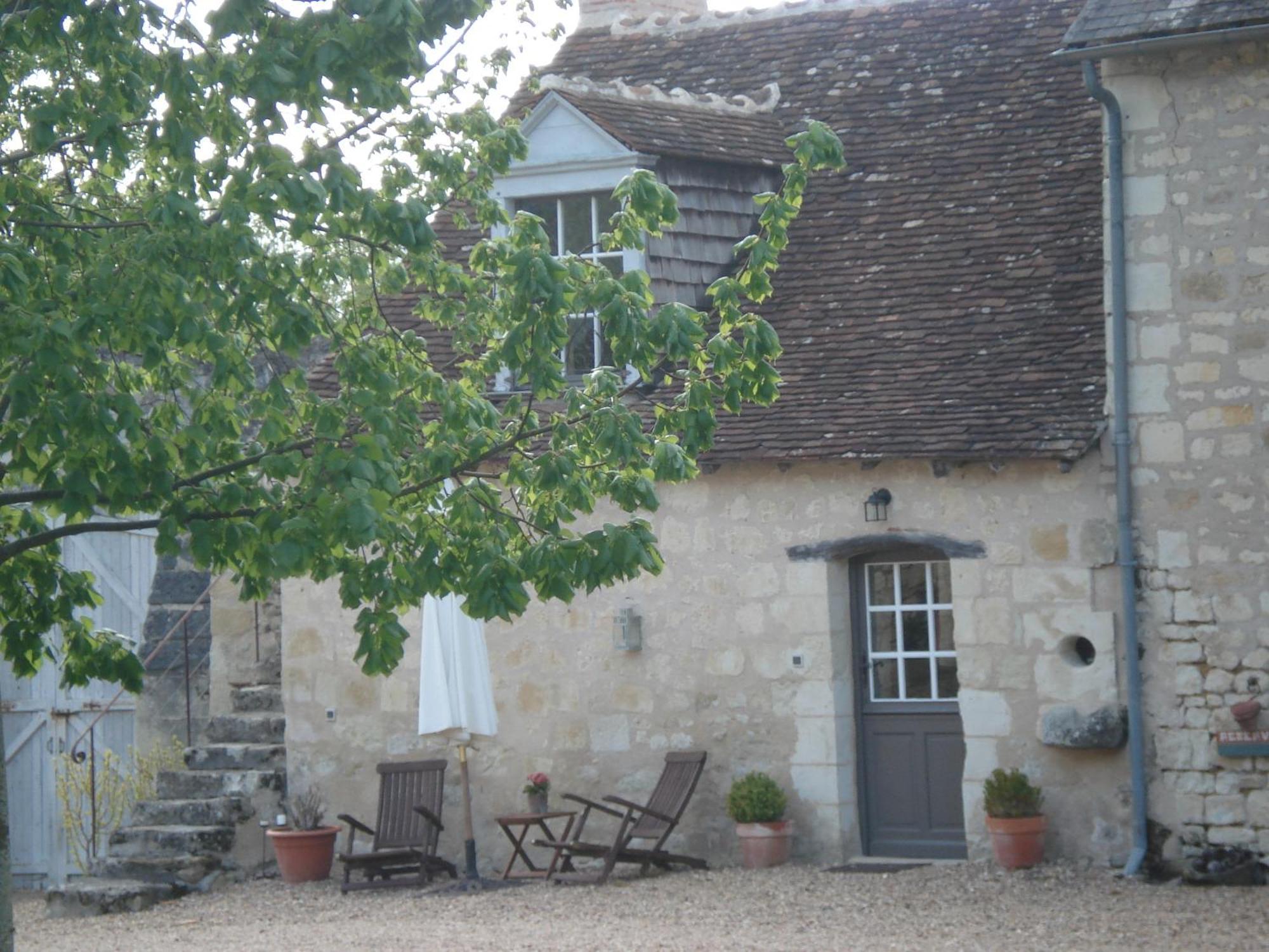 Bed and Breakfast Domaine De Givre Chinon Exterior foto