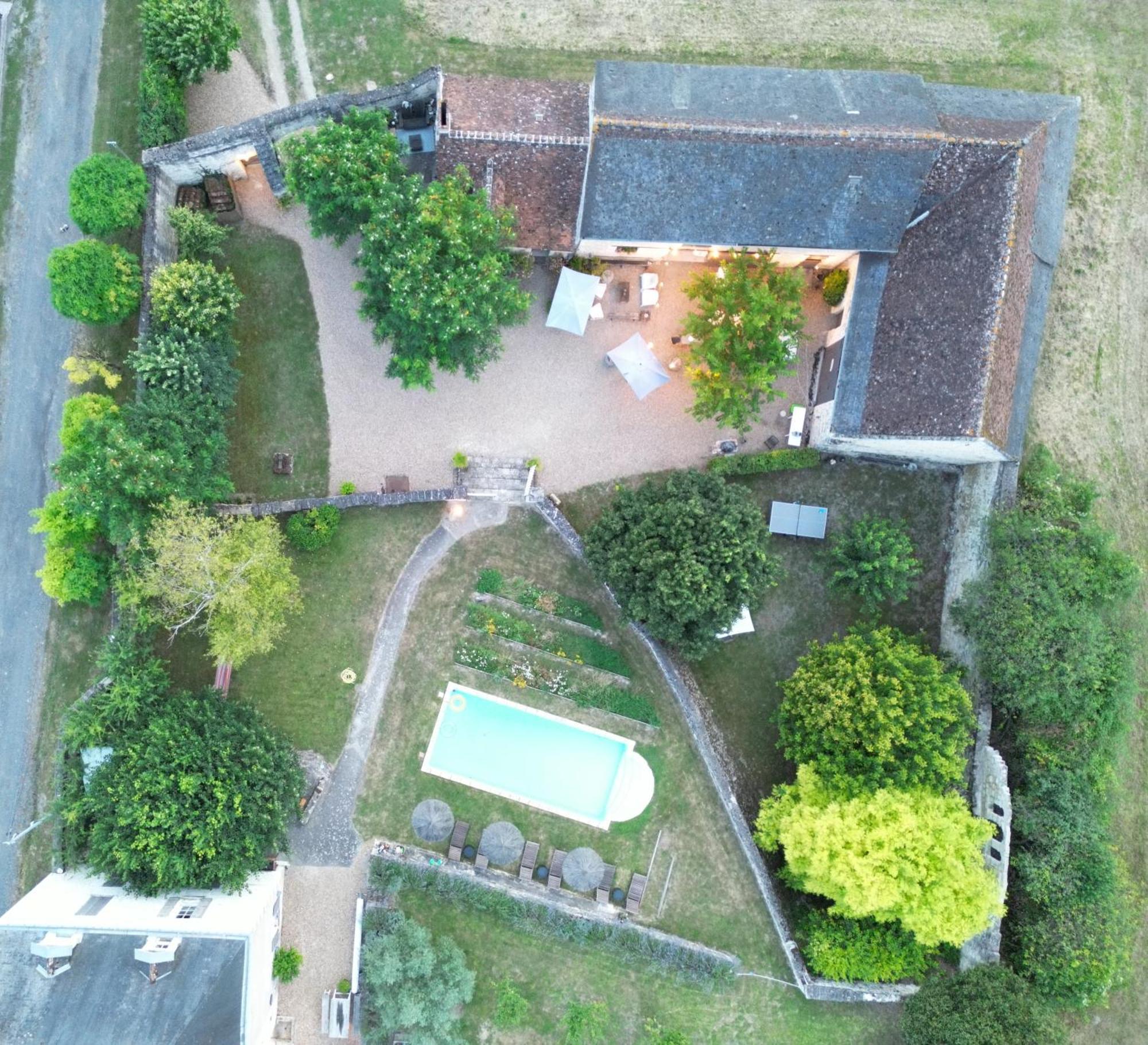 Bed and Breakfast Domaine De Givre Chinon Exterior foto
