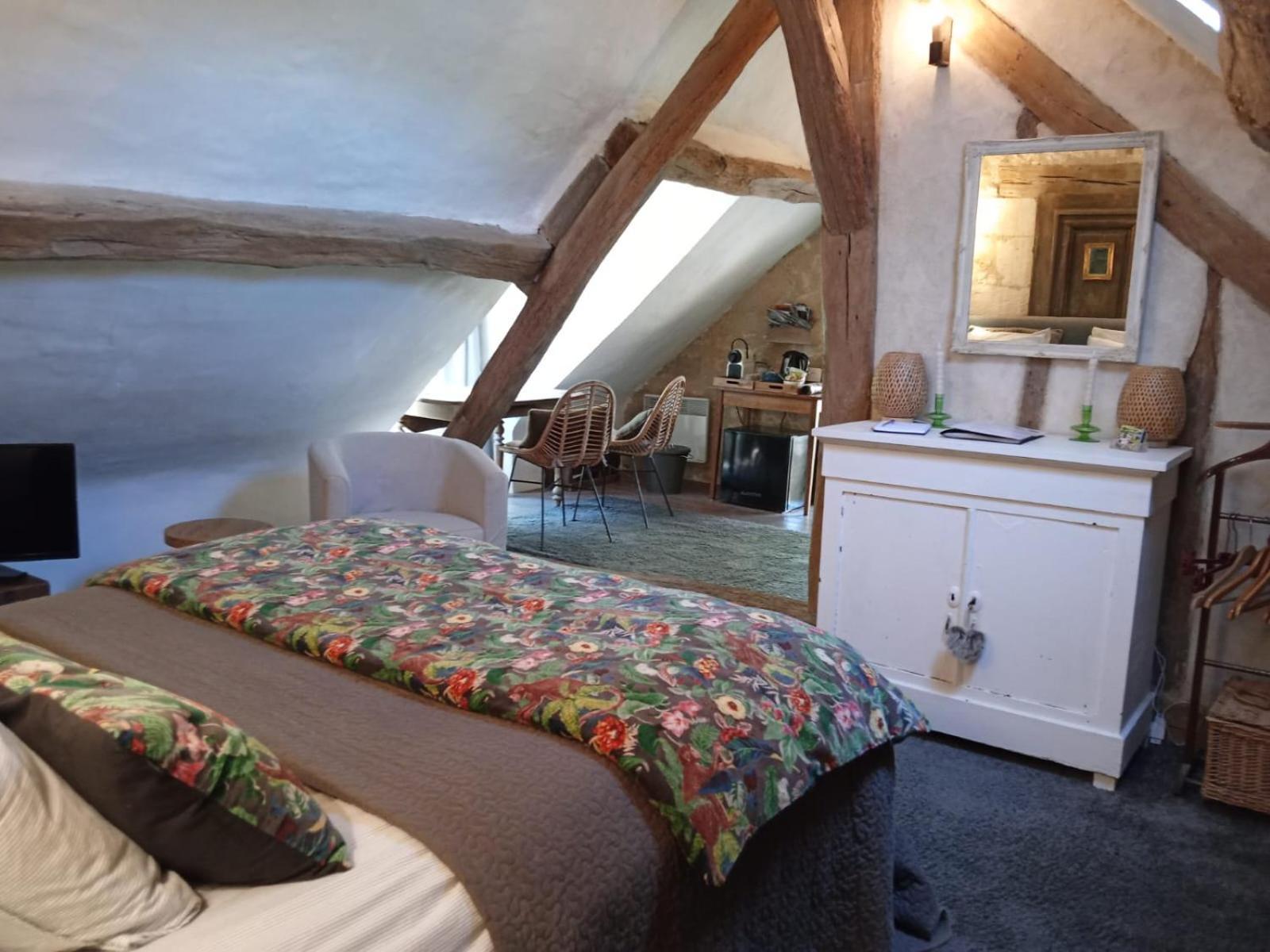 Bed and Breakfast Domaine De Givre Chinon Exterior foto